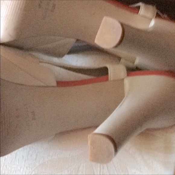 FREE IN U BUNDLE Orange/cream shoesSIZE 8.5 - Picture 6 of 9